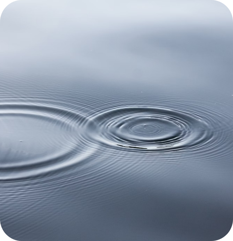 Wassertropfen mit Kreisen – Symbol für systemische Therapie Ingolstadt